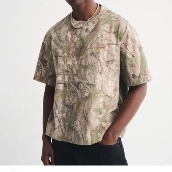 A&F Premium Heavyweight Cropped Tee - Picture 5 of 8